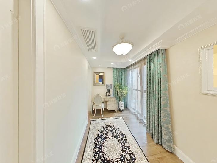 整租·荣尊堡国际俱乐部公寓