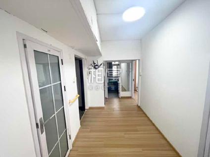 朝阳朝外大街合租 朝阳门北大街3室1厅/18平/中楼层