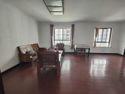 武进人民路整租 金鸡花园3室2厅/120平/中楼层