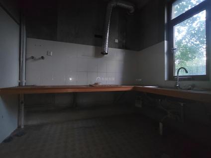 建邺江心洲整租 银城长岛观澜(汐园)5室2厅/213平/低楼层