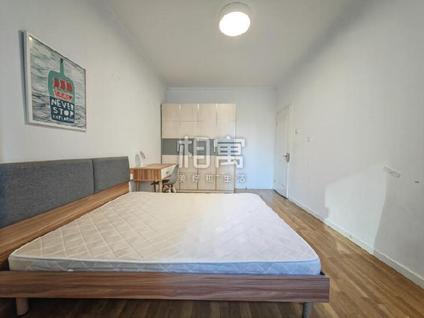 朝阳劲松合租 华腾园3室1厅/25平/低楼层