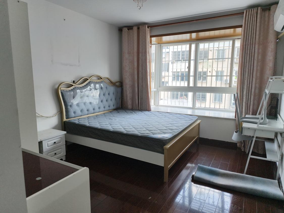 合租·沁富佳苑