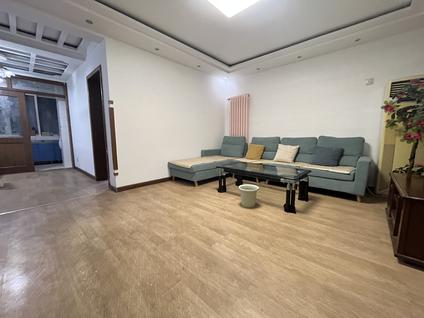 黄岛灵山卫整租 德惠凤凰都3室2厅/104平/低楼层