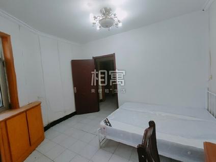 石景山苹果园合租 苹果园(三区)3室1厅/12平/高楼层