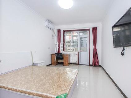 海淀马甸整租 花园路14号院2室1厅/60平/低楼层