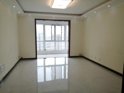 卫滨恒大整租 馨华佳苑3室2厅/128平/中楼层