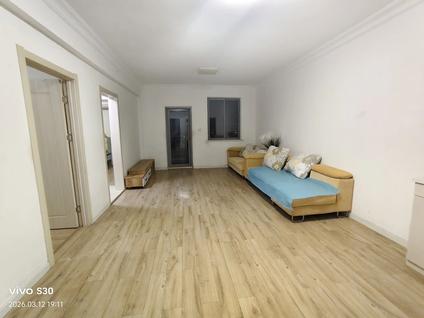 连云云山整租 嘉泰城市花园2室2厅/87平/高楼层