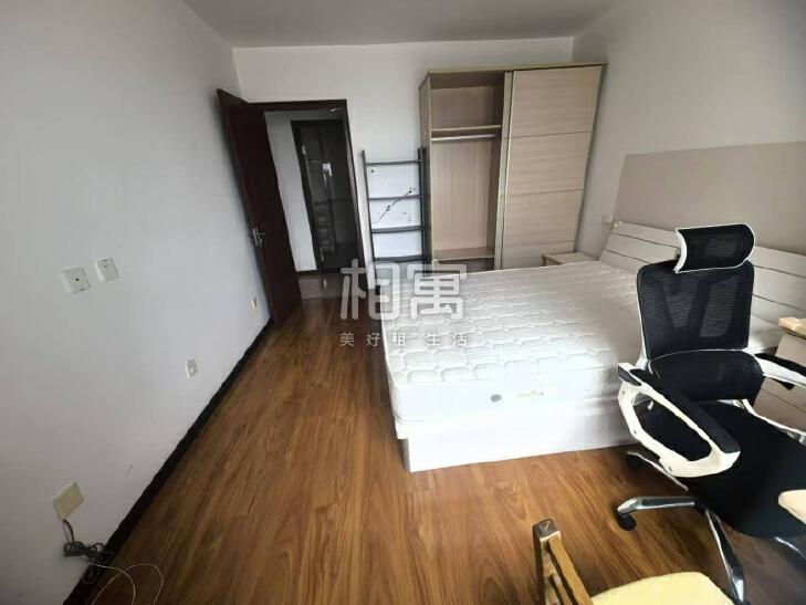 合租·万年花城(四期)