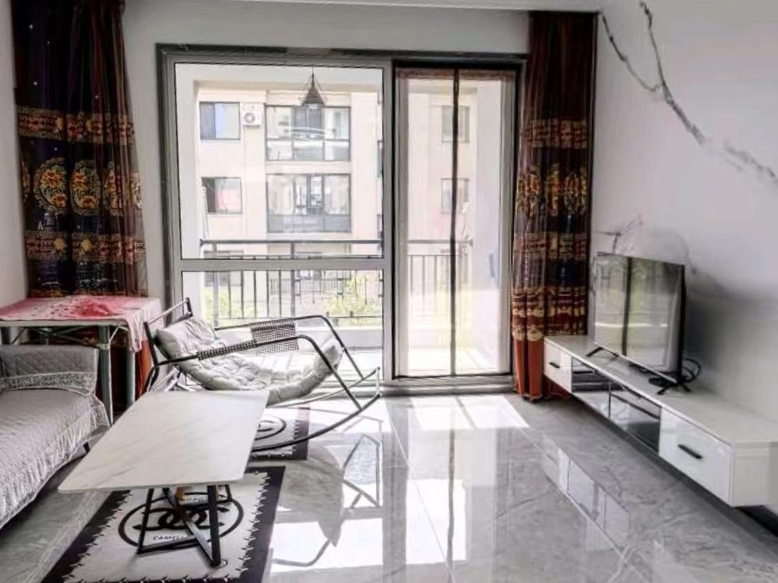 整租·保亿丽景山