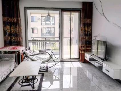 开发区金石滩整租 保亿丽景山3室2厅/112平/中楼层