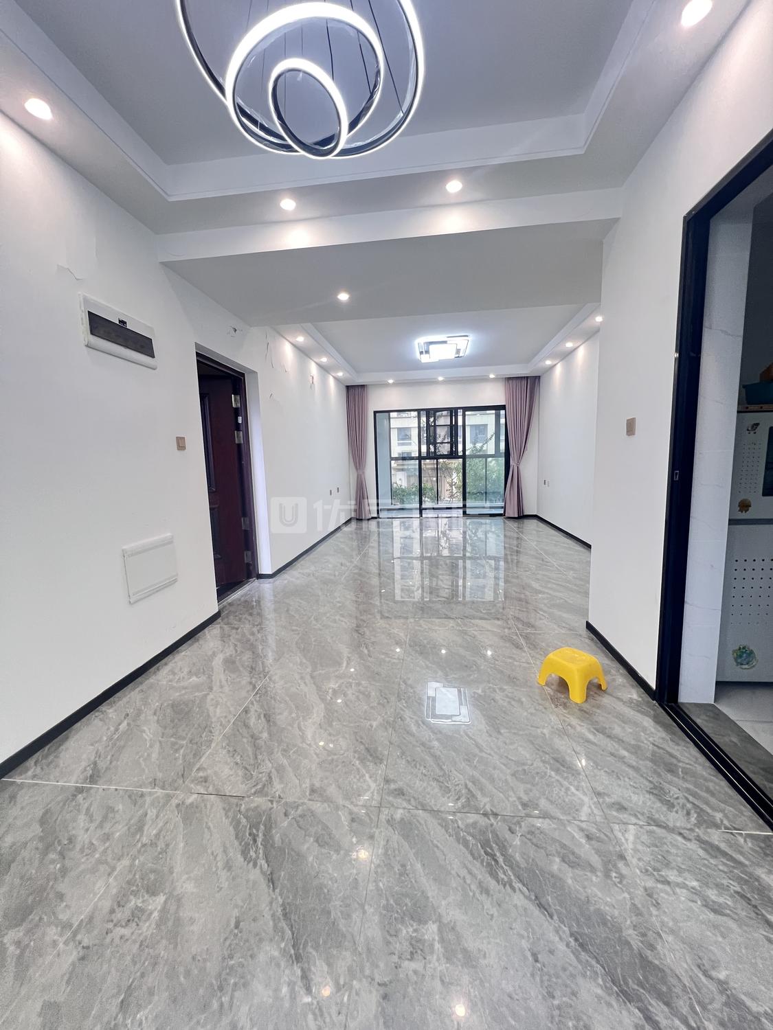 整租·融创君庭云邸