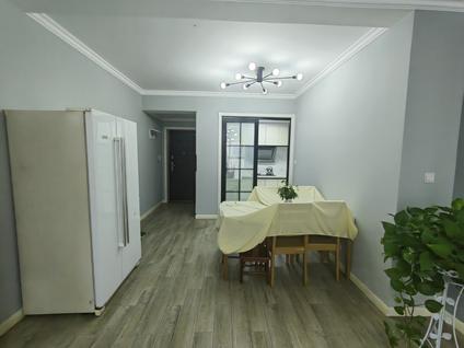 钟楼勤业整租 龙湖龙誉城(三期)3室2厅/108平/高楼层