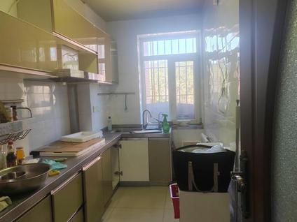 旅顺口长江路整租 林山逸景3室2厅/113平/低楼层