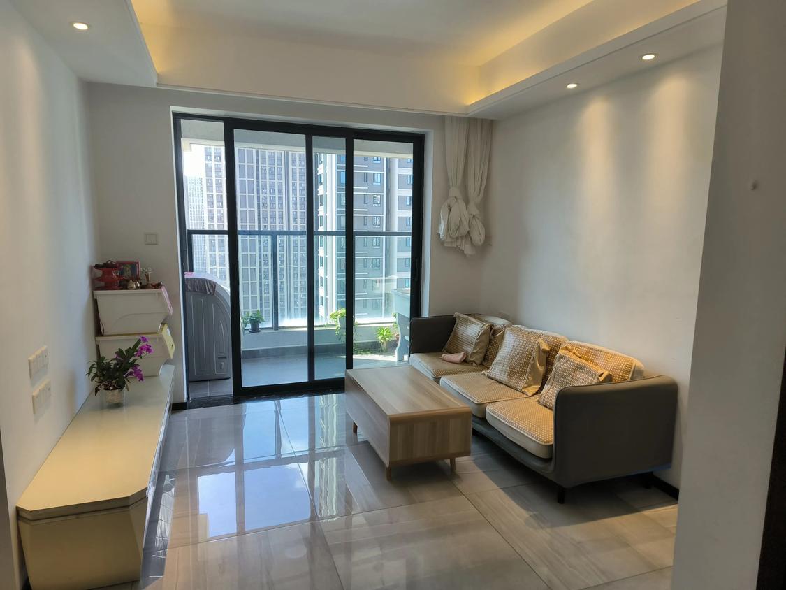 整租·保利和光城悦