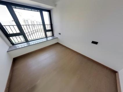 白云石井整租 五矿招商江天际4室1厅/121平/中楼层