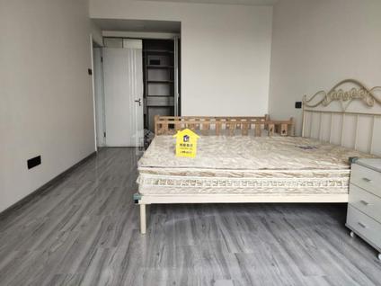 雨花台南站整租 翠岛花城1室1厅/63平/高楼层