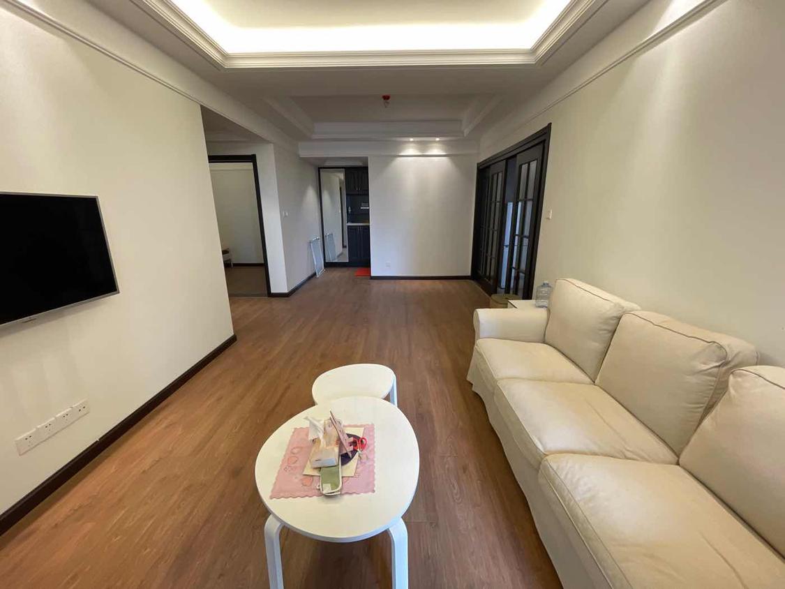 整租·融创凡尔赛(领馆四期)