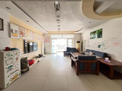 岳阳楼岳阳楼整租 湖畔新村4室2厅/170平/中楼层