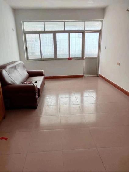 江门东城华侨新村3室2厅109平低楼层/共7层