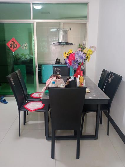 江门龙山花园2室2厅78.6平中楼层/共7层