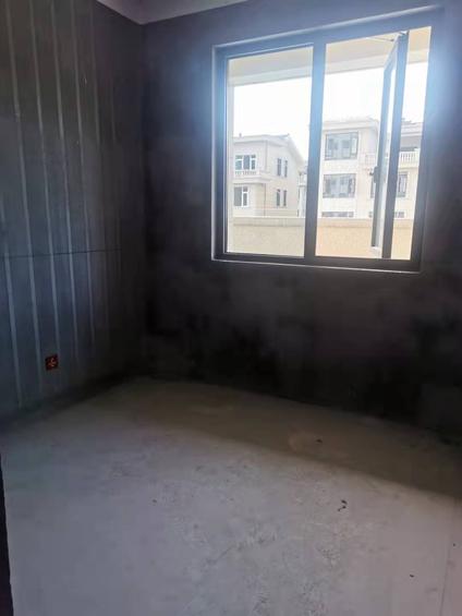 金华东方诚品4室2厅137平低楼层/共11层