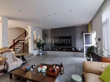 北京洱海龙湾5室2厅307平低楼层/共1层