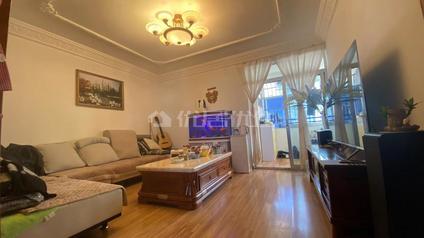 大理斜阳小区烟厂宿舍3室2厅85平高楼层/共6层