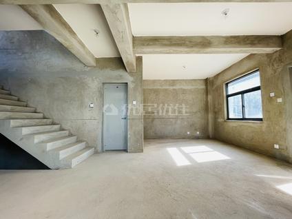 大理金海岸庄园5室2厅369.59平低楼层/共4层