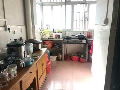 江门环市中路2室1厅71平高楼层/共8层