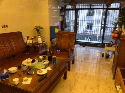 厦门日东明珠3室2厅116平低楼层/共17层