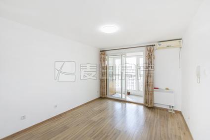 北京世纪东方嘉园(北区)1室1厅62平中楼层/共18层