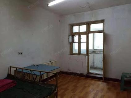 北京青春公寓1室1厅34平高楼层/共7层