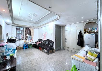 广州幸福新村3室2厅65平高楼层/共9层