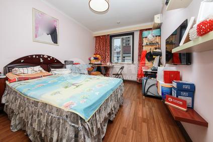 北京和新小区1室0厅33.85平高楼层/共6层