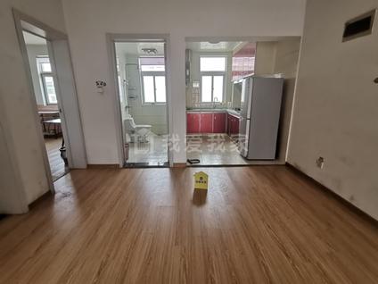 南京盘龙山庄3室2厅107平高楼层/共6层