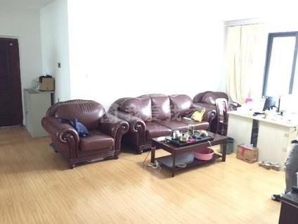 南京江佑铂庭3室2厅118平中楼层/共18层