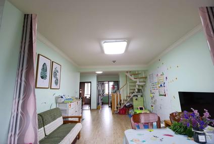 北京新南家园4室2厅93.94平高楼层/共6层