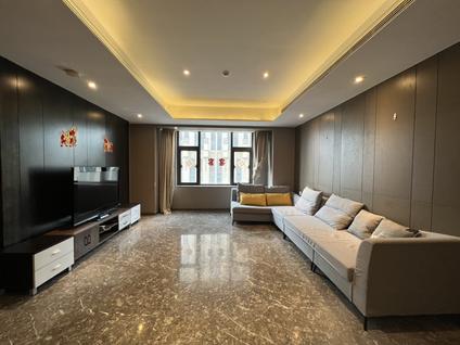 天津招商津湾天玺2室2厅173.72平低楼层/共57层