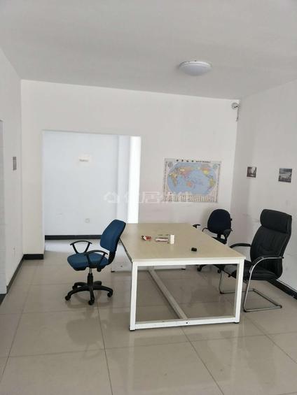 北京华铭广场3室2厅137平低楼层/共31层