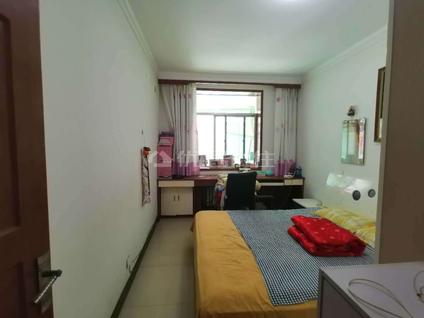 渭南新宇A区2室1厅93.78平低楼层/共6层