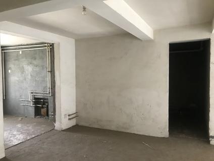 济南红石华府5室3厅220平低楼层/共4层