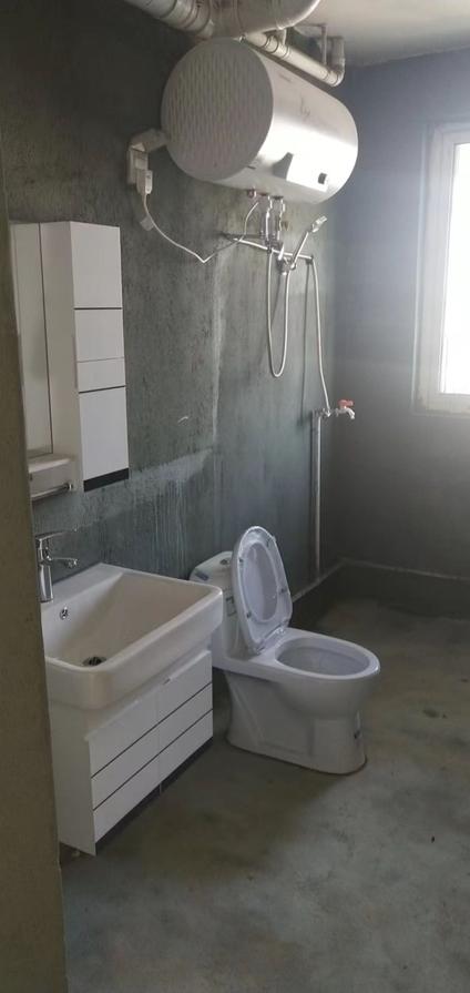 徐州久地雅苑3室2厅118.5平中楼层/共11层