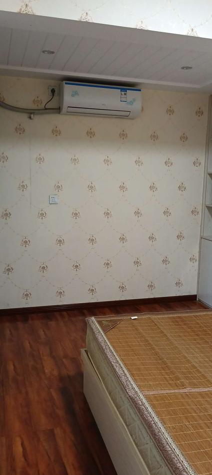 北京中迪广场2室2厅80平中楼层/共25层