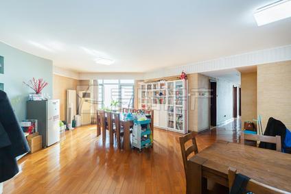 北京风林绿洲3室2厅171平高楼层/共33层