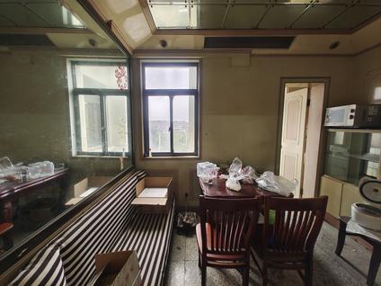 北京鹤坡路84弄小区2室1厅66.43平高楼层/共6层