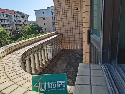 东莞利景花园3室2厅108平高楼层/共7层