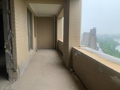 北京新兴江南名都4室2厅138平高楼层/共35层