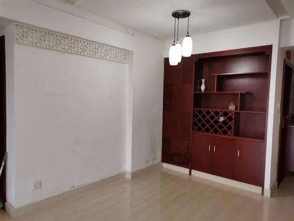 阳江御湖花园3室2厅121平中楼层/共12层