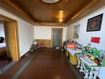北京新河商业街3室2厅102平中楼层/共6层