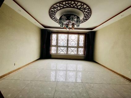 西宁省委小区4室2厅164平高楼层/共33层